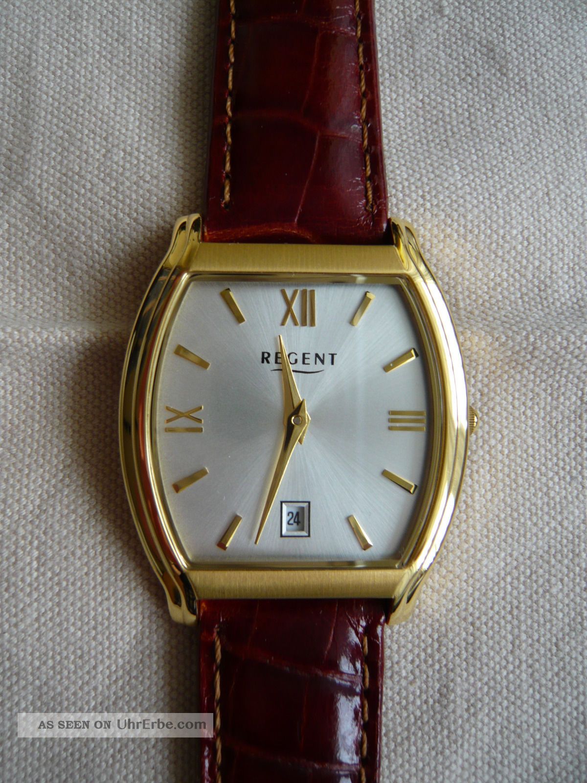 Herrenarmbanduhr Regent, 3 Bar Wasserdicht, Datum, Lederarmband.