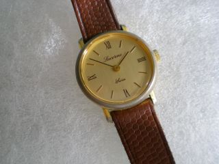 Lucerne.  Swiss Made.  Shöne Damen Armbanduhr.  Handaufzug.  Leider Blockiert Bild