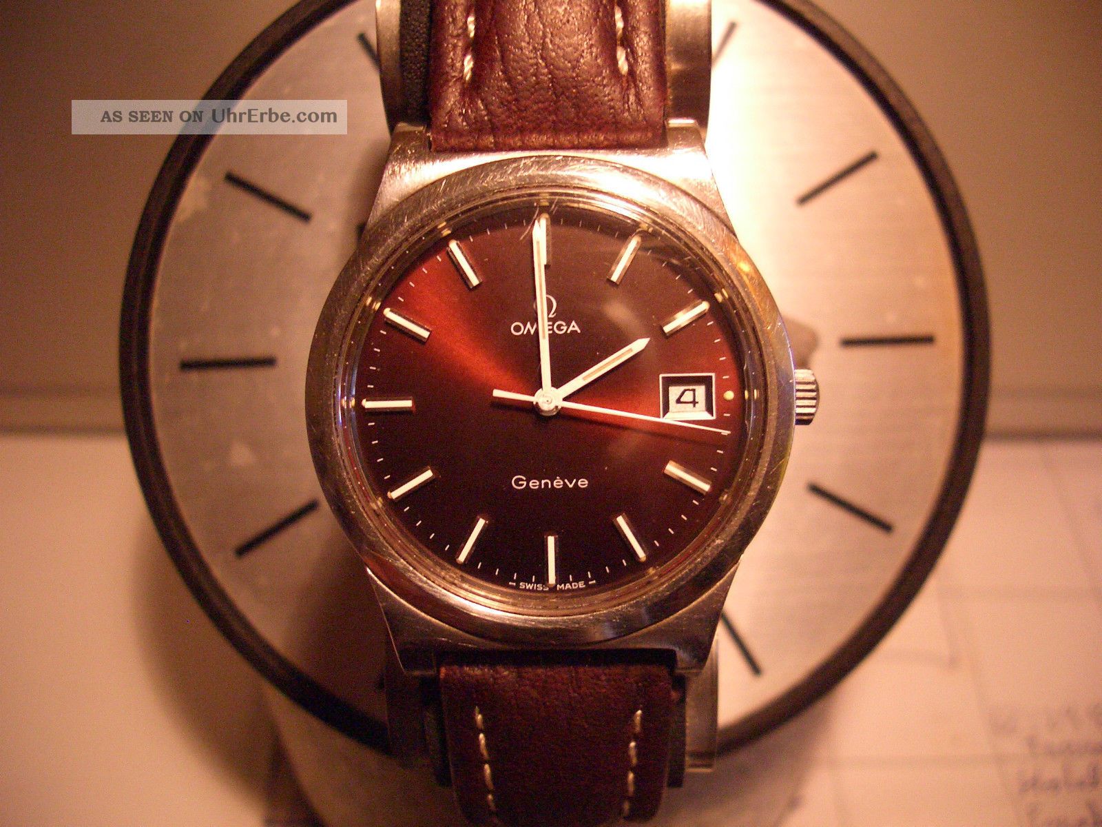 Omega Geneve Handaufzug Ref.  1360102 Mit 28800 A/h Und Datumschnellschaltung Armbanduhren Bild