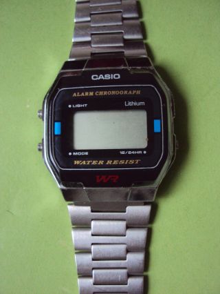 Casio Digital Quartz Uhr Bild