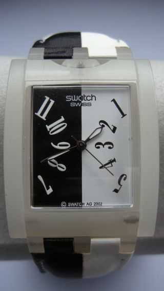 Swatch Sufk 104 Ubiquity - Bild