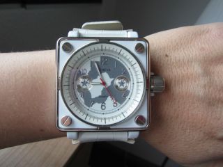 Geneve Armbanduhr Damen Weiss Groß Xxl Schwer Leder Kroko Blogger Schweiz Bild