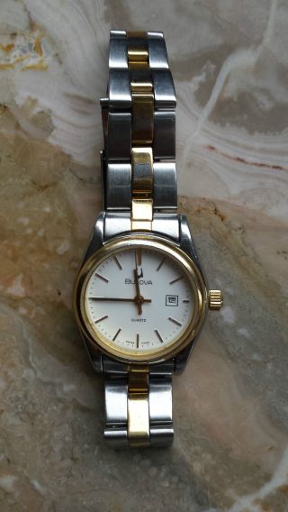 Armbanduhr Bulova - Silberfarben - Metallband - Vintage - 70 Jahre 80 Jahre Bild