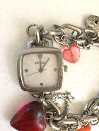 Damen Fossil Uhr Mit Charm Armband,  Schön Anzusehen. Bild