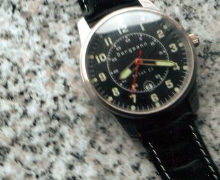 Bergmann Armbanduhr Im Fliegerlok Bild