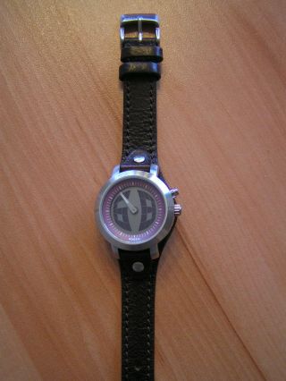 Trendige Fossil Damenuhr Armbanduhr Lederband Digitale Sekundenanzeige Beere Bild