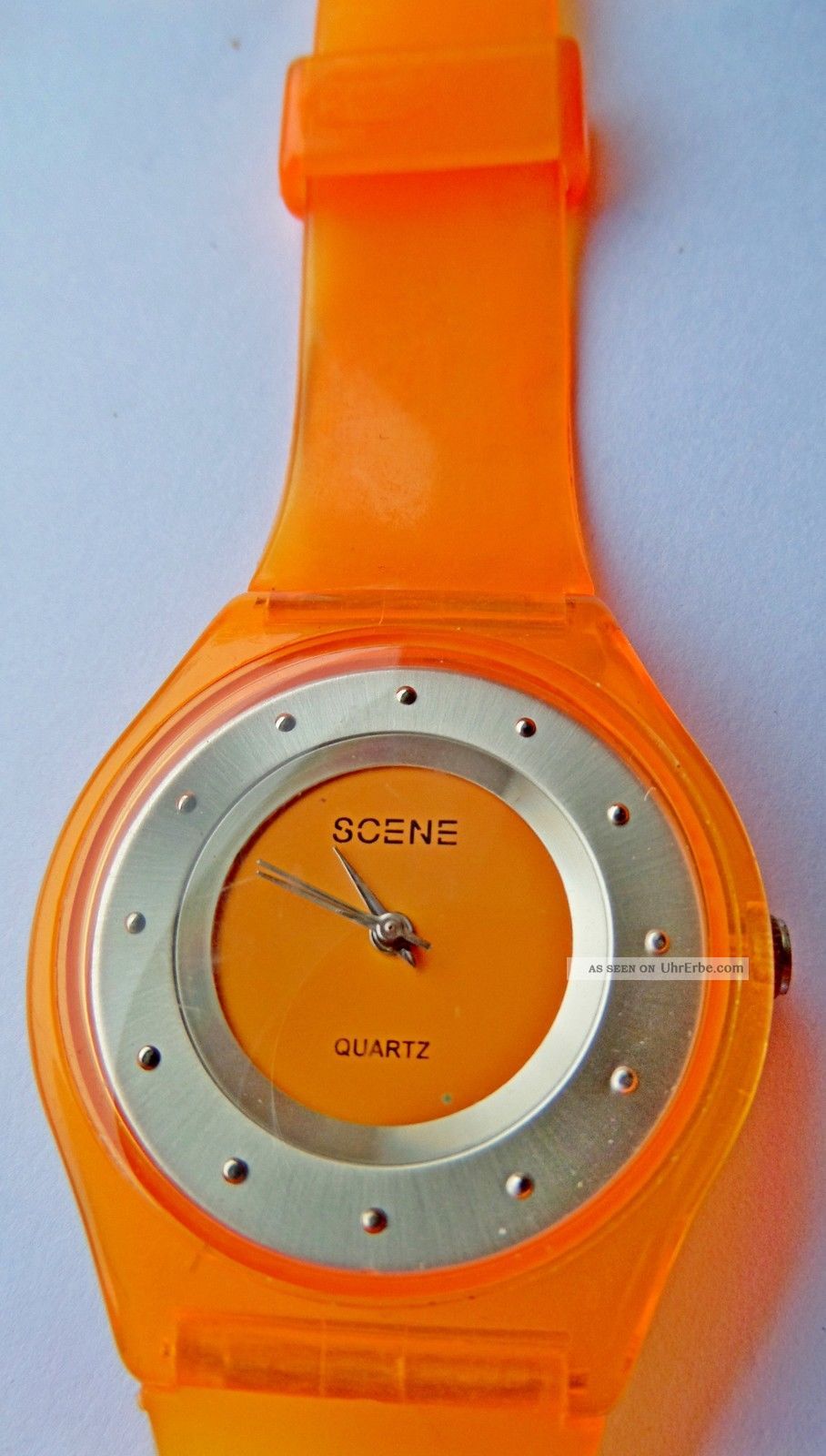 Superflach Damen - Marken - Armbanduhr,  Silionarmband - Absolut Neuwertig Armbanduhren Bild