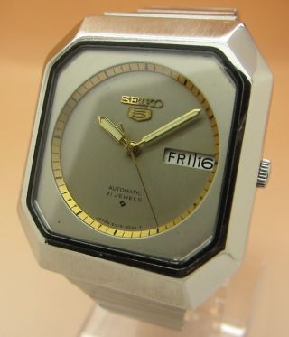 Seiko 5 Square Tv 6319 - 603a Automatik Uhr Datum & Taganzeige Bild