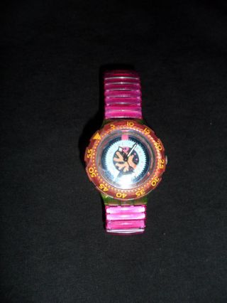 Swatch Scuba Dive In The Coral Reef Pink Armbanduhr Bild