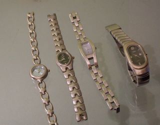 4 St.  Da.  Uhr / Armbanduhren,  Edelstahl,  Fossil/christian Philips/jm/tcm Bild