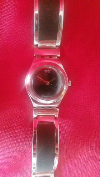 Swatch Irony Armbanduhr Swiss Schwarz Silber Bild