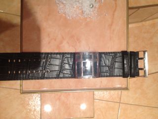 Uhr Mit Schwarzem Lederband Von Esprit Bild