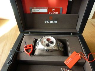 Neuwertiger Tudor Fastrider Chronograph Mit Papieren Und Box Aus 07.  2014 Bild