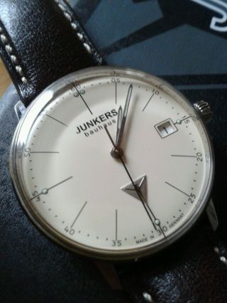 Junkers Bauhaus Uhr Bild