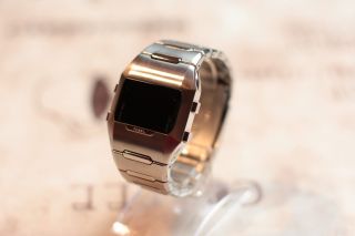fossil oled