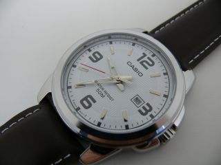 Casio 2784 Mtp - 1314 Herren Klassik Armbanduhr Braun Farbe 5 Atm Watch Bild