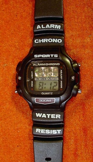 Sport Quarz Digital Armbanduhr Alarm Chrono Sports Bild