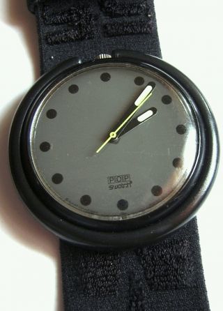 ♥♥ Kultige Pop Swatch Von 1989 ♥ Grau Schwarz Punkte Retro Damen Herren Uhr Bild