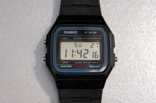 Casio Retro Herren - Armbanduhr Digital Quarz F - 91w Vintage Bild