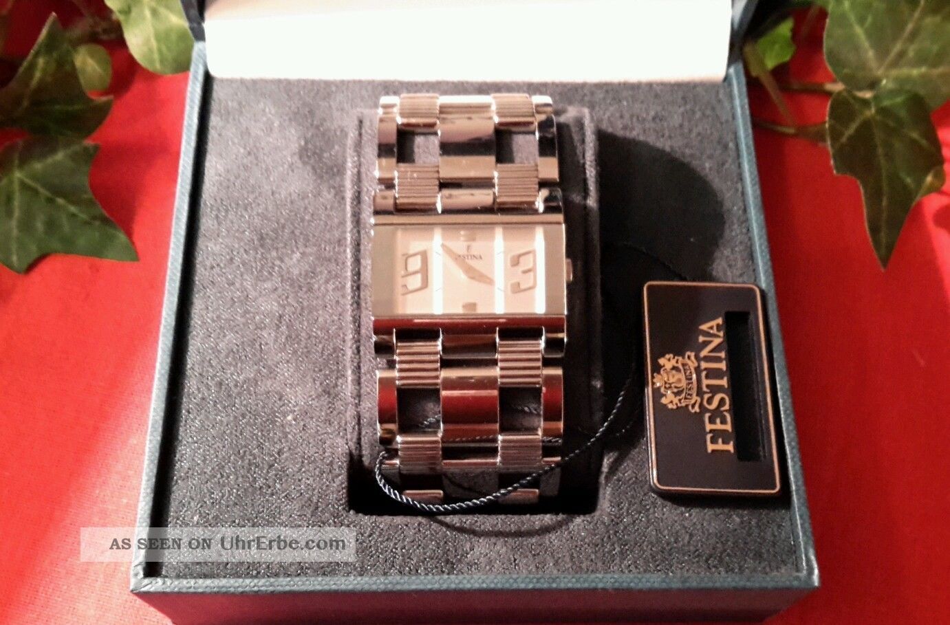 Neue Festina Damenuhr,  Breites Stahlarmband Ca.  3 Cm Und Ca.  20 Cm Lang Armbanduhren Bild