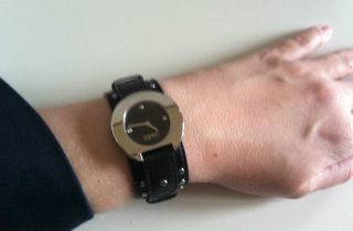 Schöne Damen - Armbanduhr Von Esprit - Bild