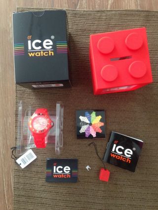 Ice Watch In Rot Bild