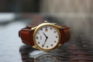 Citizen Uhr Sehr Elegante Vergoldete Damenuhr Mit Lederarmband Limitiert Clock Bild