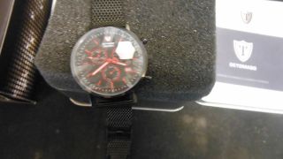 Detomaso Milano Herrenuhr Chronograph - - - Milanaise Armband - - - Schwarz - Rot Bild