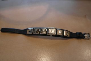 Esprit Damenarmbanduhr Mit Schwarzem Lederband Ohne Batterie Bild