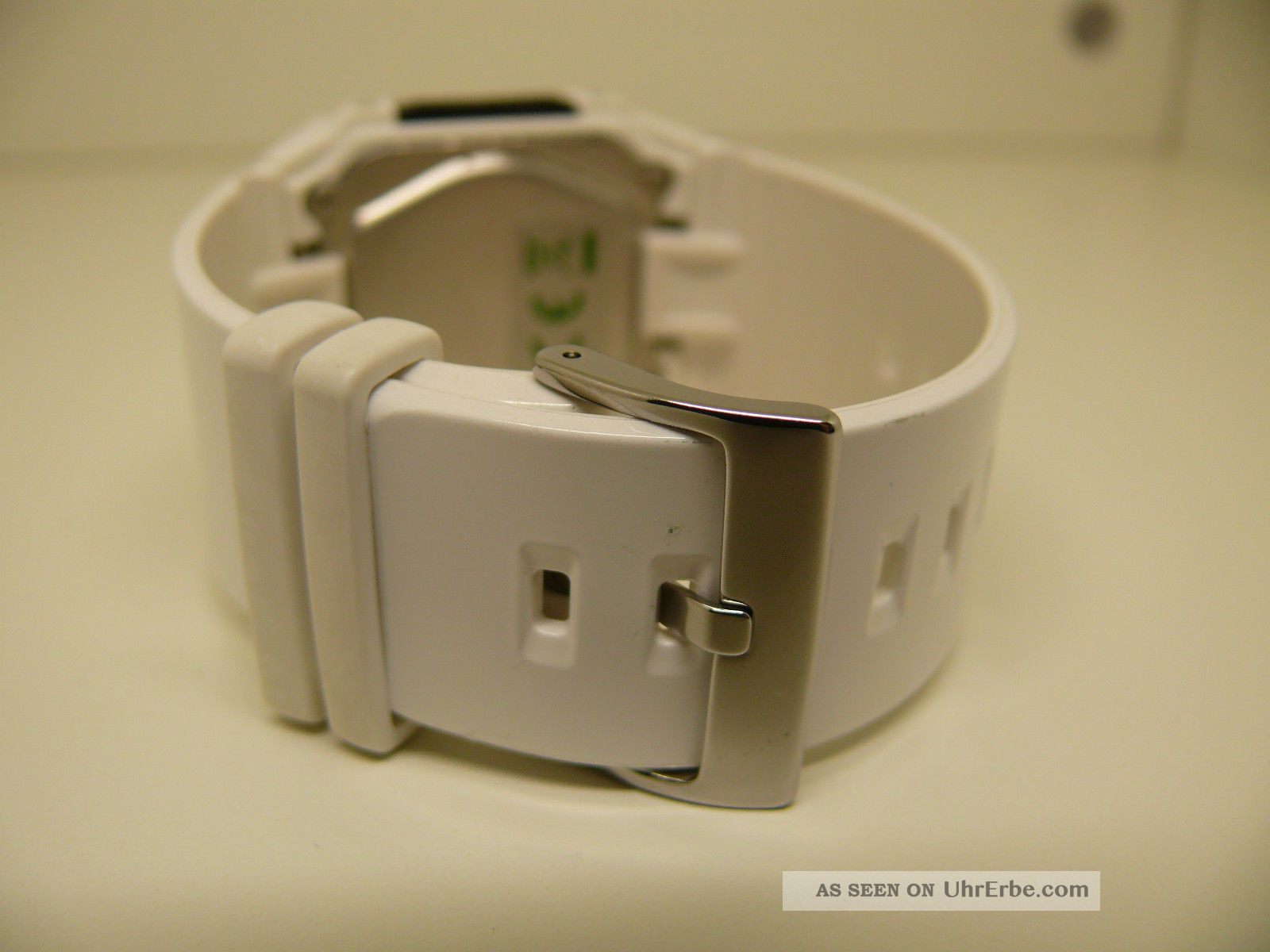 apple watch series 3 gray band