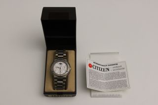 Citizen Quartz Titanium Armbanduhr Komplett Mit Box Und Rechnung Bild