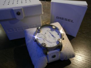Diesel Uhr Dz7265 Xxl Crystal White Bild