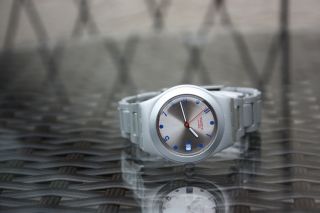 Swatch Irony Aluminium Alu Uhr Damenuhr Swiss Made Bild