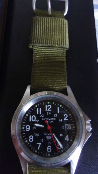 Militärarmbanduhr Trooper Automatik Mit Olivgrünem Armband Bild