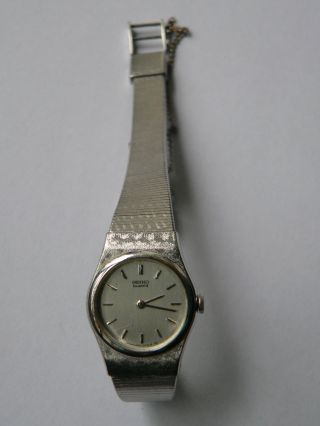 Damen Quarz Armbanduhr Seiko,  Runde Form,  Silber,  Stahlarmband Bild