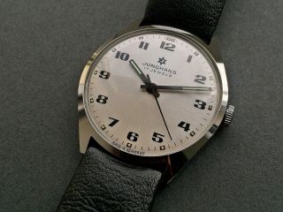 Junghans Armbanduhr Bild