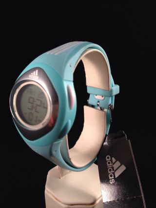 Adidas Uhr In Hellblau Bild