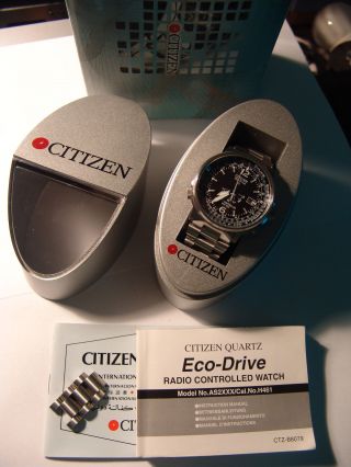 Citizen Quartz Eco Drive Radio Controlled Watch Bild