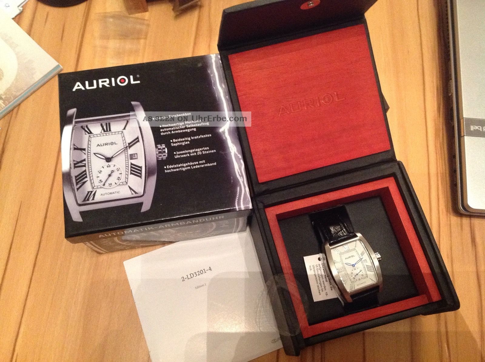 Tonneau Automatik,  Saphireglas,  Glasboden,  Kleine Sekunde,  Ungetragen,  Ovp Armbanduhren Bild