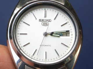 Seltene Seiko 5 Automatic Herren Armbanduhr Gut Erhalten Läuft Gut. Bild