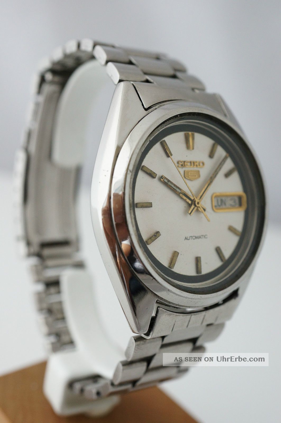 seiko 5 automatic day date