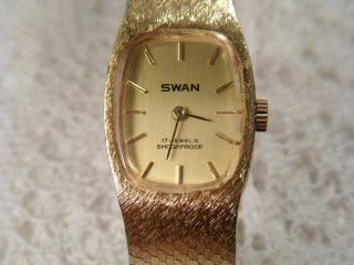 Swan Damenarmbanduhr Armband Metall Vergoldet 17 Jewels Handaufzug Um 1980 Bild