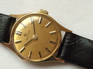 Schöne Omega (14k - 585er) Gelbgold Damen Mechanische Uhr Cal620 Bild
