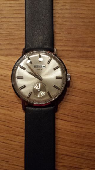 Arlea Swiss Armbanduhr Handaufzug Schwarzes Lederband Bild