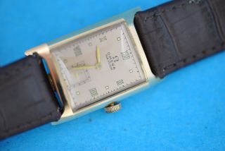 Omega Uhr 750 Rosee Gold Rechteckig Von 1944 Bild