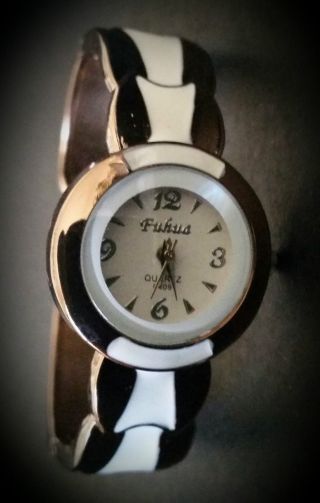 Damen Armband Uhr Armreif Weiß & Kaffee - Gold Fuhua Bild