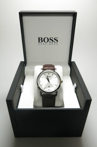 Hugo Boss Uhr Braunes Lederband Weißes Ziffblatt Herrenuhr 1512636 Bild