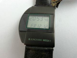 Junghans Mega 1 Funk Armbanduhr 26 / 0013004 Bild