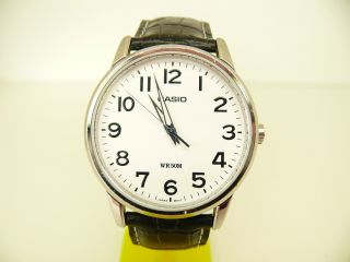 Casio 1330 Mtp - 1303 Herren Klassik Armbanduhr 5 Atm Wr Watch Schick Bild