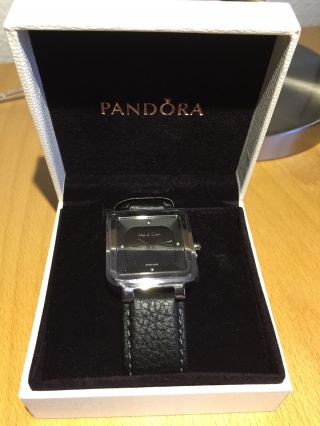 Pandora Uhr Grand Cushion Diamant Silber Schwarz 811029bk Bild